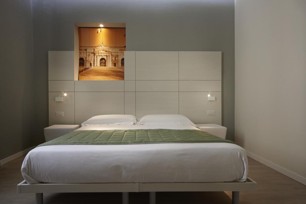 Navigliotel 19 - Rooms & Suites Milan Room photo